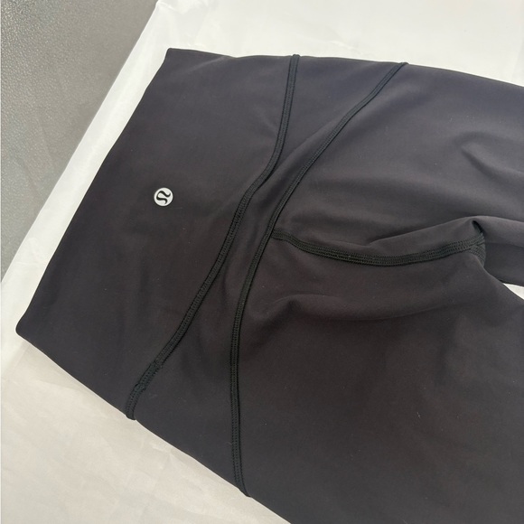 Lululemon In Movement Tight 25" *Everlux Black - Picture 7 of 12